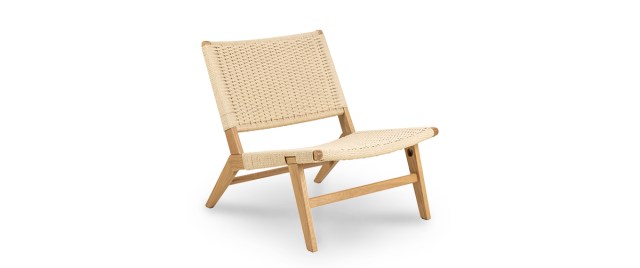 CARSON-BEIGE-AMCHAIR-FRONT