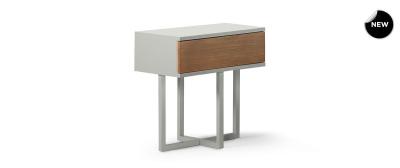 Derry: Lacquer: Light Grey | Veneer: Light Walnut 